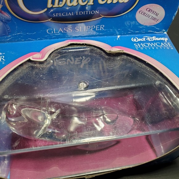 2005 Mr. Master Replica Walt Disney's Cinderella Special Edition Glass Slipper - Picture 6 of 6